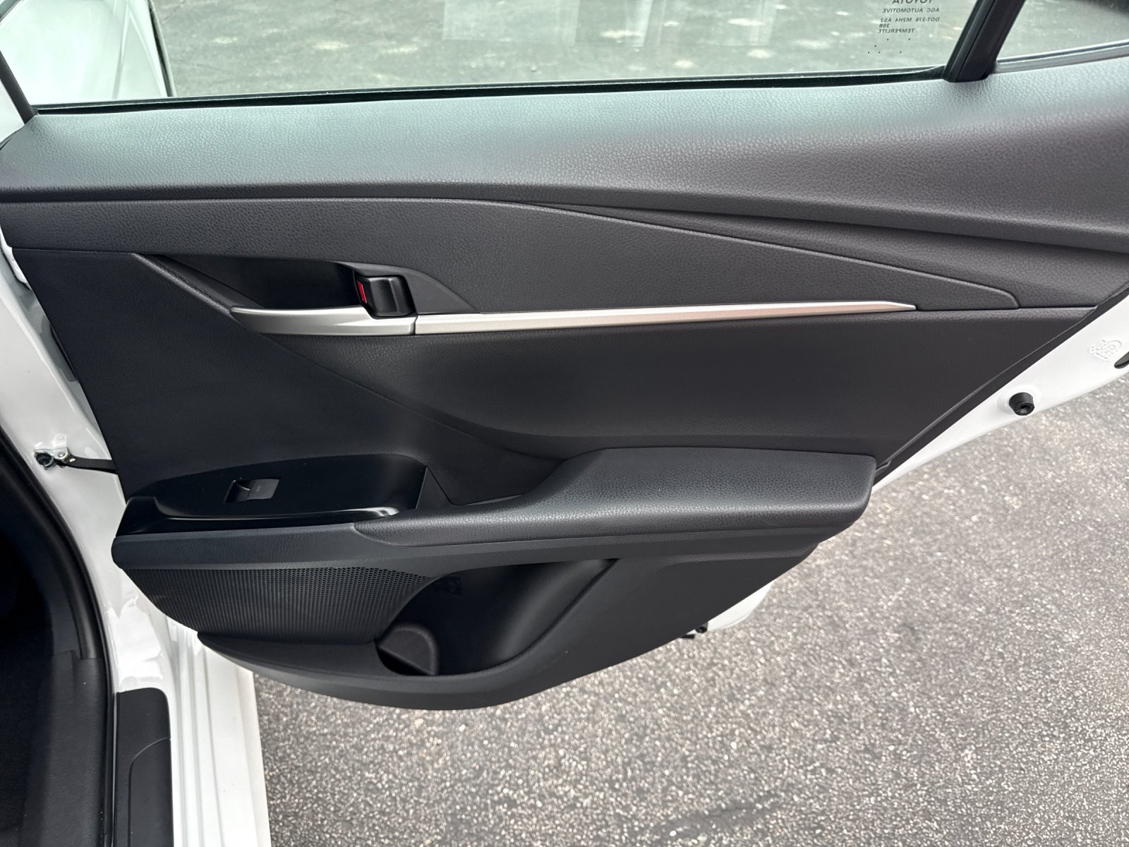 Used 2026 Toyota Camry LE FWD image 24