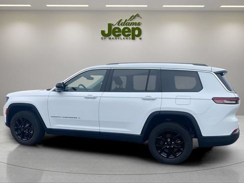 Used 2023 Jeep Grand Cherokee L Limited AWD/4WD image 37