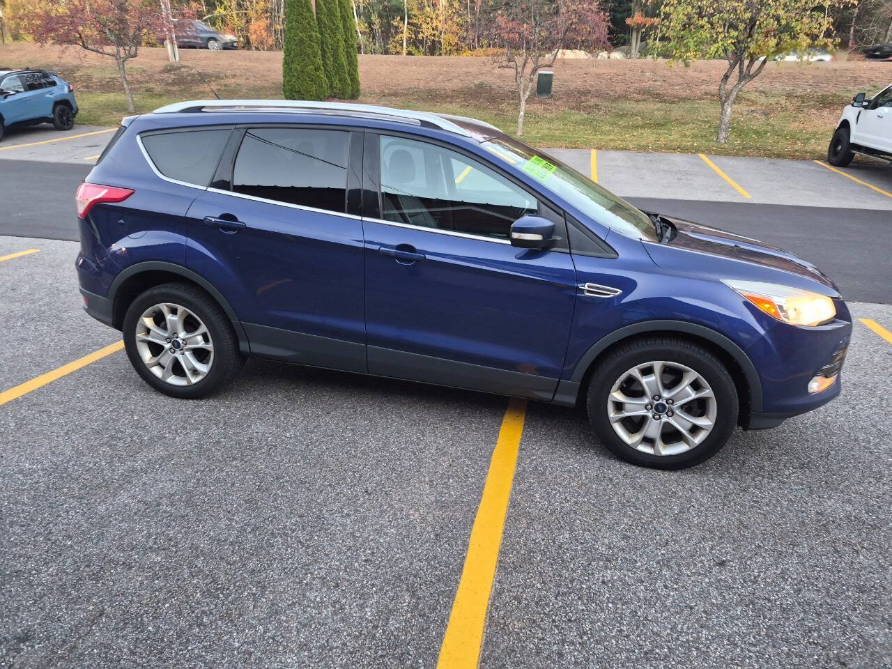 Used 2016 Ford Escape Titanium AWD/4WD image 3