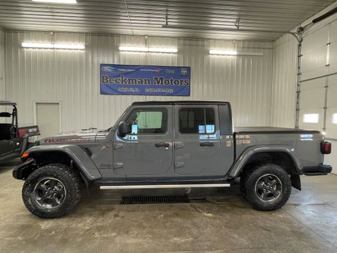 Used 2021 Jeep Gladiator Rubicon image 2