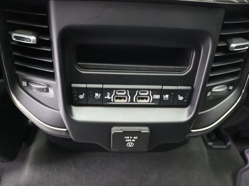 Used 2020 RAM 1500 Limited image 17