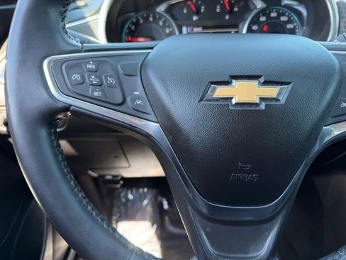 Used 2017 Chevrolet Malibu LT w/ Driver Confidence Package FWD image 40