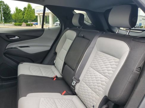 Used 2019 Chevrolet Equinox LS w/ LS Convenience Package AWD/4WD image 29