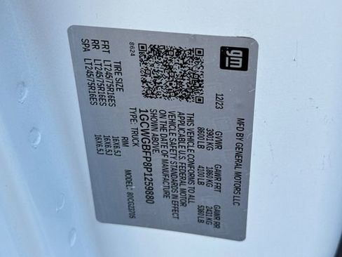 Used 2023 Chevrolet Express 2500 Extended w/ Driver Convenience Package image 27