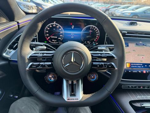 Used 2026 Mercedes-Benz E 53 AMG e 4MATIC Sedan image 28