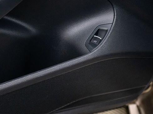 Used 2016 Volkswagen Passat 1.8T SE image 13