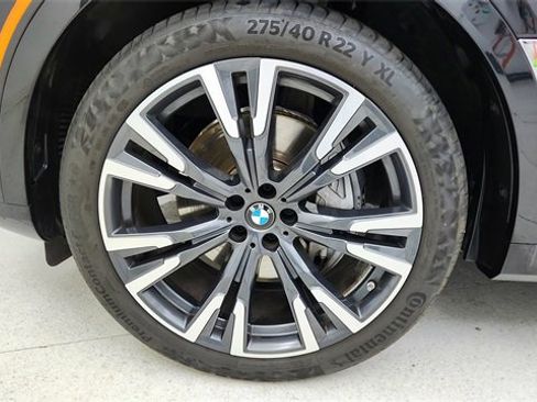 Used 2025 BMW X7 xDrive40i w/ Parking Assistance Package image 61
