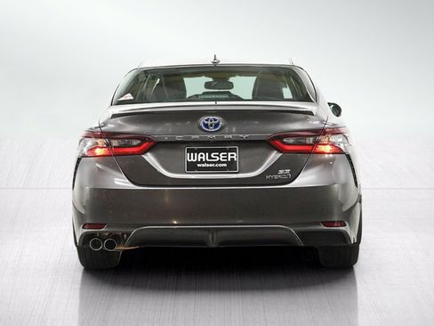 Used 2023 Toyota Camry XLE FWD image 5