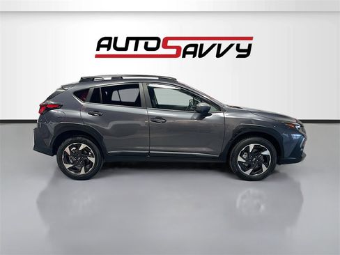 Used 2024 Subaru Crosstrek 2.5i Limited image 8
