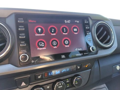 Used 2020 Toyota Tacoma 4x4 Double Cab image 13