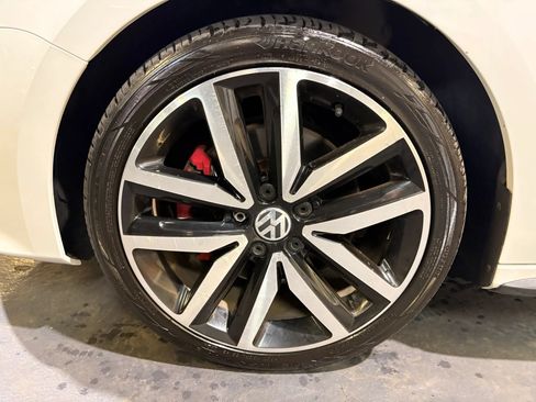 Used 2013 Volkswagen Jetta GLI Autobahn FWD image 30