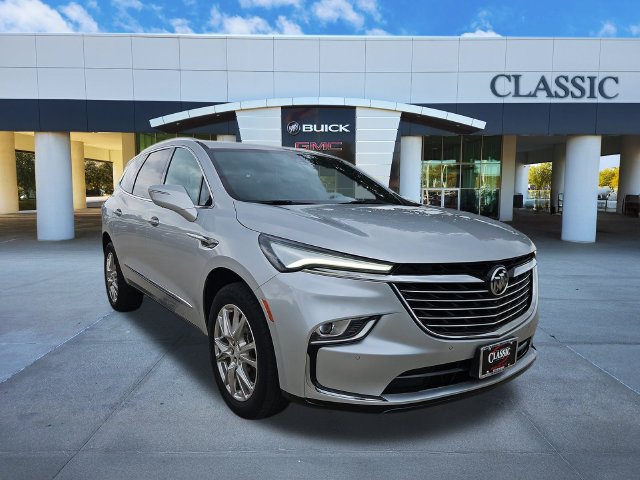 Used 2022 Buick Enclave Premium FWD image 1