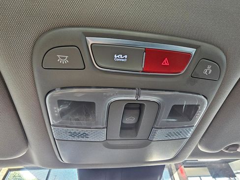 Used 2023 Kia Telluride EX w/ EX Captain's Chair Package image 50