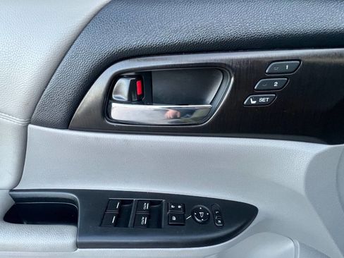 Used 2015 Honda Accord EX-L image 18