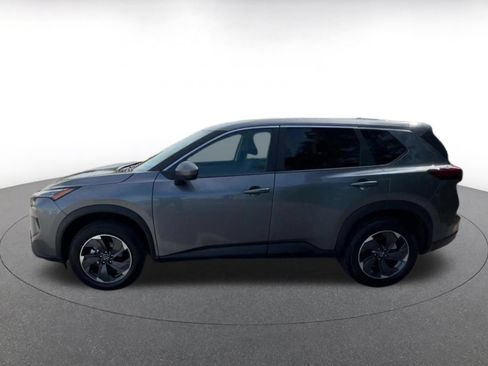 Used 2025 Nissan Rogue SV FWD image 9