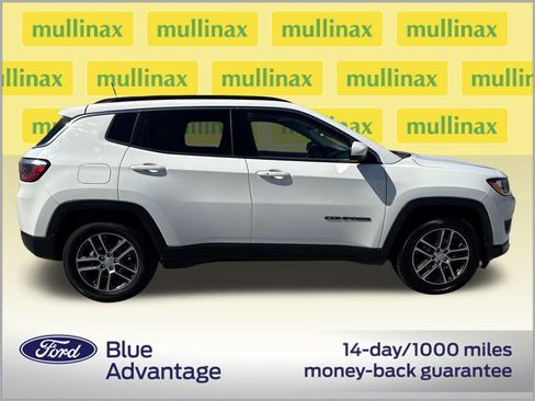 Used 2019 Jeep Compass Latitude image 2
