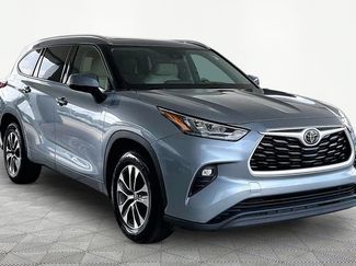 Used 2020 Toyota Highlander XLE FWD 360° Tour