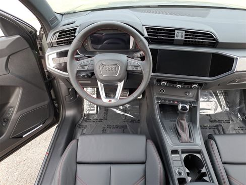 New 2025 Audi Q3 2.0T Premium Plus image 16