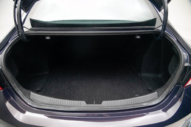 Used 2025 Chevrolet Malibu LT FWD image 13