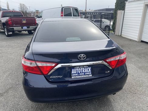 Used 2015 Toyota Camry LE FWD image 4
