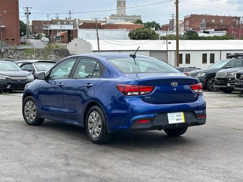 Used 2019 Kia Rio S FWD image 4