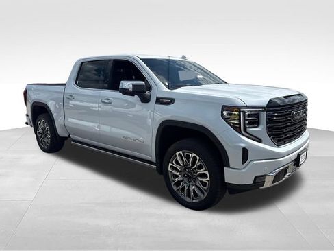 Used 2026 GMC Sierra 1500 Denali Ultimate AWD/4WD image 7
