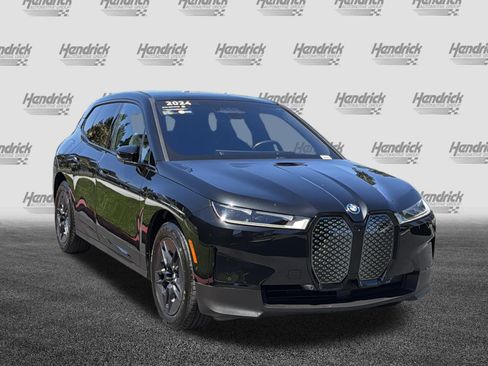 Used 2024 BMW iX xDrive50 w/ Premium Package AWD/4WD image 8