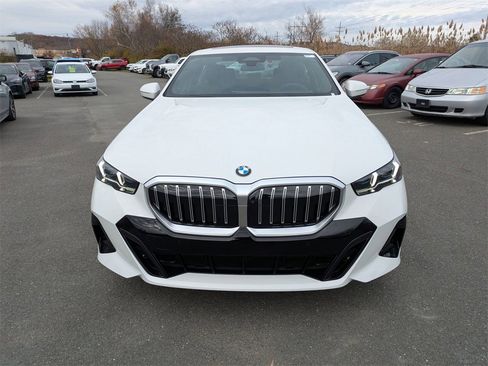 New 2026 BMW 530i xDrive 530i xDrive w/ M Sport Package image 8