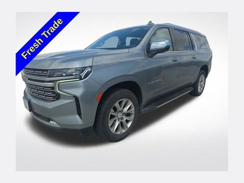 Used 2023 Chevrolet Suburban Premier AWD/4WD image 1