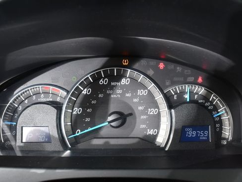 Used 2012 Toyota Camry SE FWD image 28