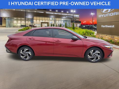 Certified 2025 Hyundai Elantra Sport FWD image 6