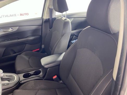 Certified 2021 Kia Forte LXS image 12