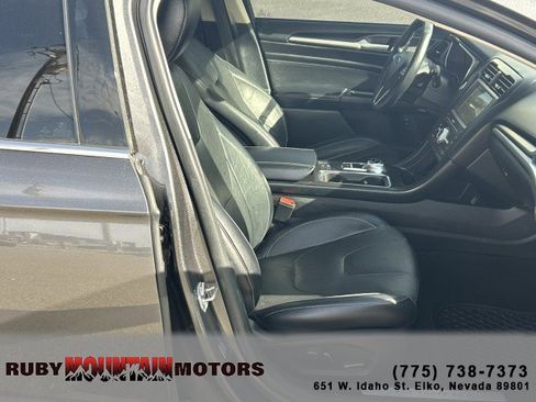 Used 2019 Ford Fusion Titanium image 26