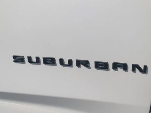 Used 2021 Chevrolet Suburban High Country w/ Premium Package AWD/4WD image 13