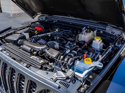 Used 2023 Jeep Gladiator Rubicon w/ LED Lighting Group image 41