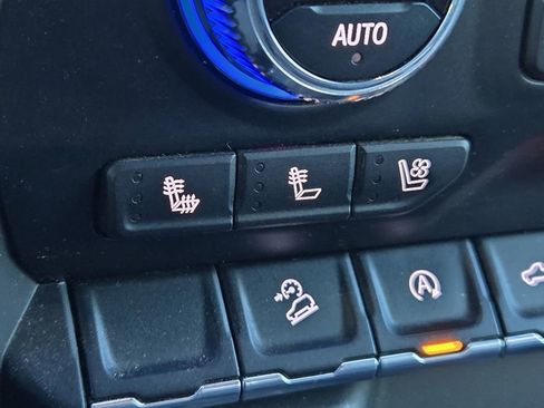 Used 2020 GMC Sierra 1500 AT4 w/ AT4 Preferred Package image 7