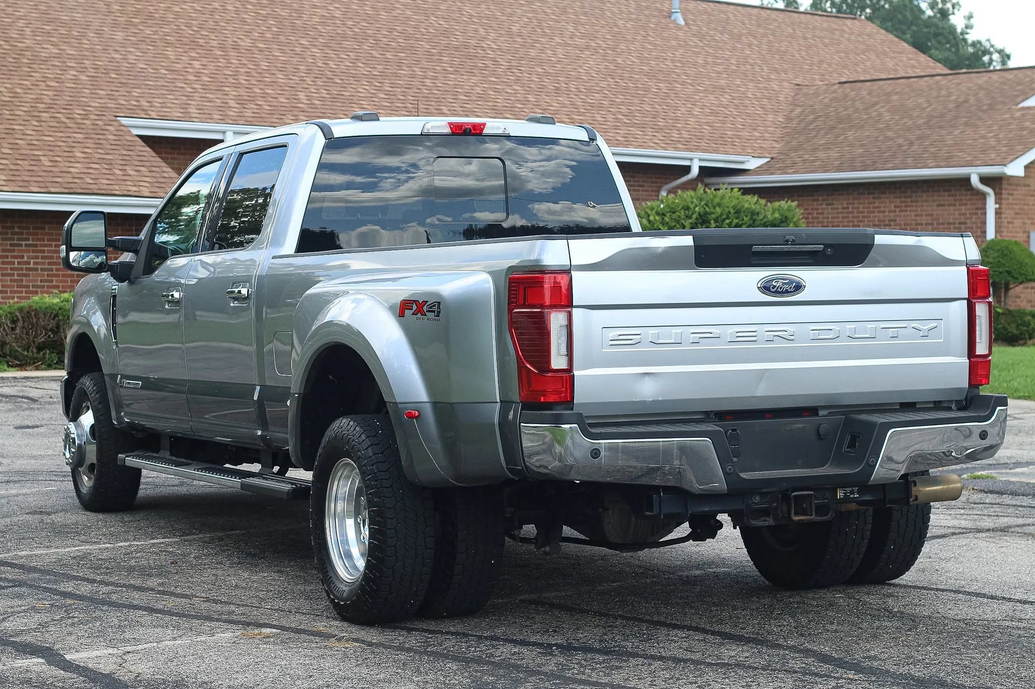 Used 2021 Ford F350 Lariat w/ Lariat Ultimate Package AWD/4WD image 5