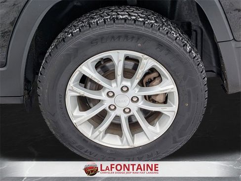 Certified 2021 Jeep Cherokee Latitude image 31