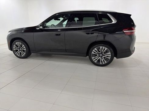 Used 2025 BMW X3 xDrive30i w/ Premium Package image 2