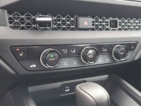 Used 2025 Honda Accord SE image 17