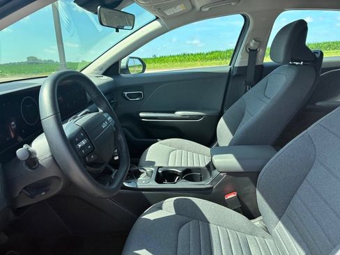 Used 2025 Kia K4 EX FWD image 21