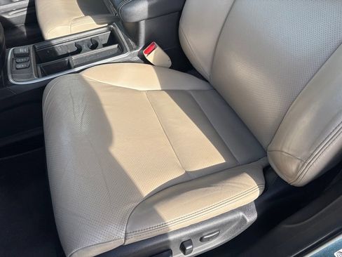 Used 2015 Honda CR-V EX-L image 12