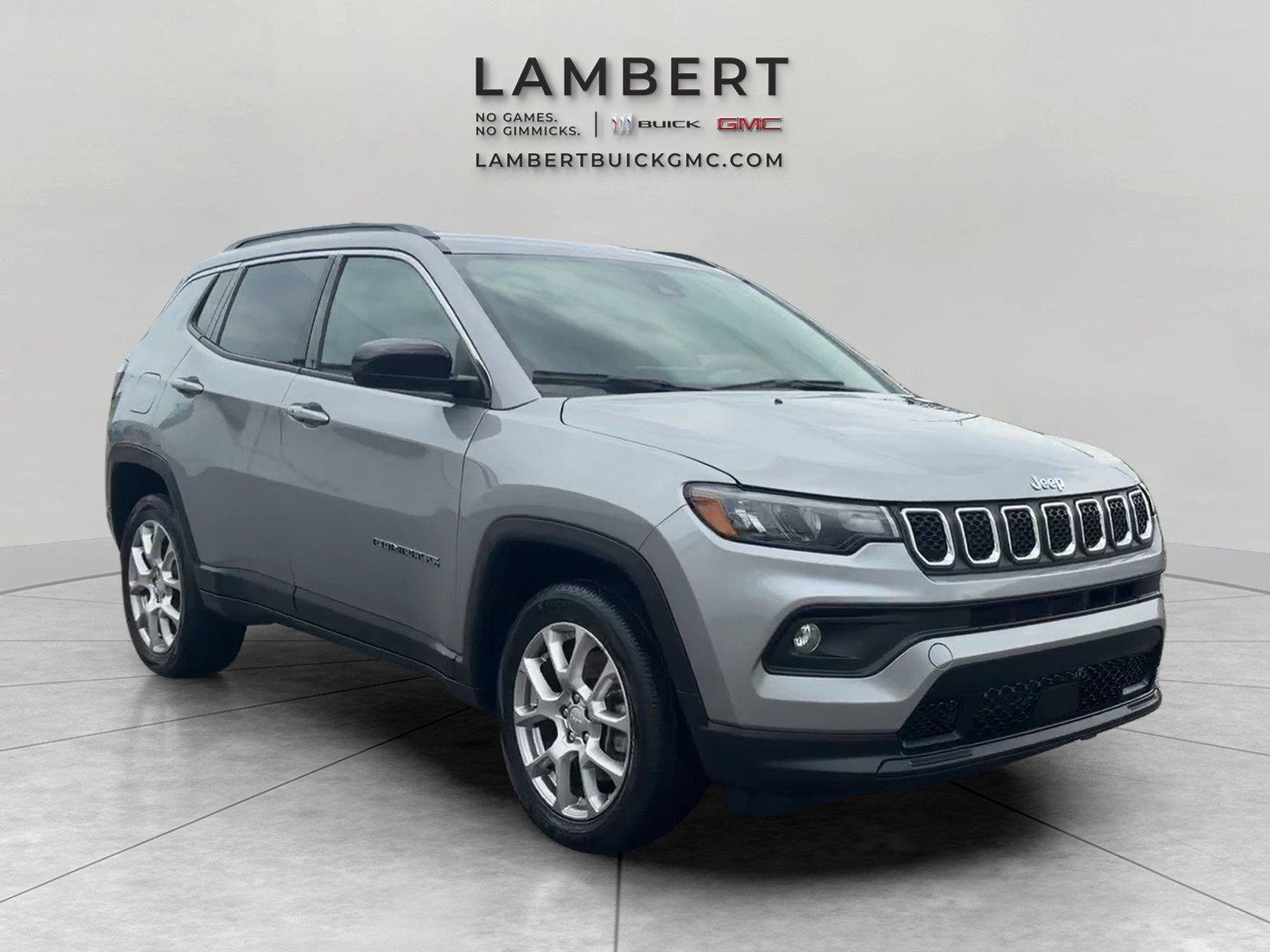 Used 2023 Jeep Compass Latitude AWD/4WD image 7