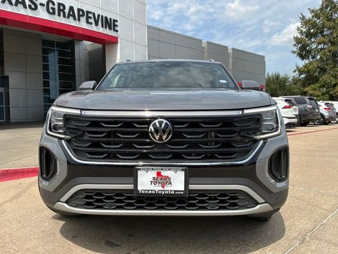Used 2026 Volkswagen Atlas Cross Sport SE AWD/4WD image 3