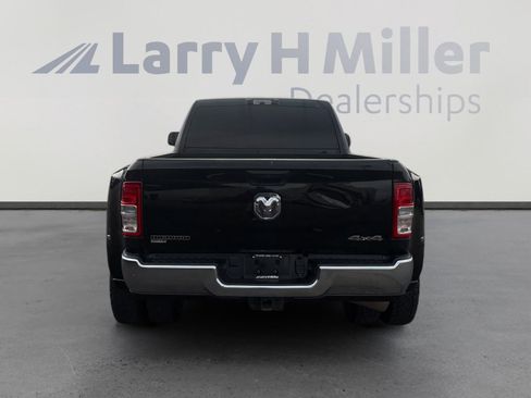 Used 2022 RAM 3500 Big Horn w/ Max Tow Package image 4