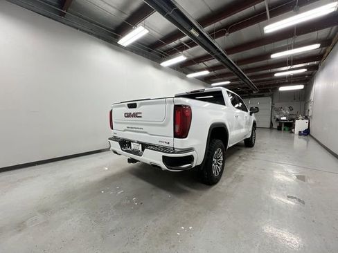 Certified 2023 GMC Sierra 1500 AT4 image 8