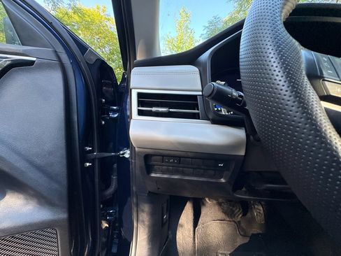 Used 2024 Mitsubishi Outlander SEL AWD/4WD image 20