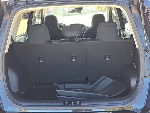 Certified 2024 Kia Soul LX image 12
