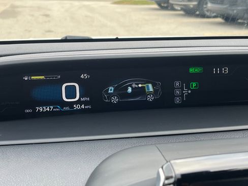 Used 2017 Toyota Prius Prime Premium image 25