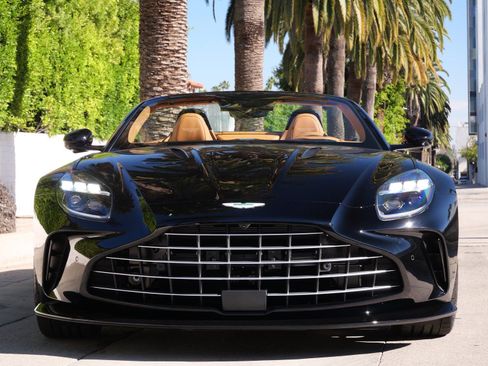 New 2026 Aston Martin V8 Vantage Convertible image 7